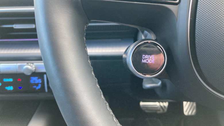 Hyundai IONIQ 6 168kW Premium 77kWh 4dr Auto Electric Saloon